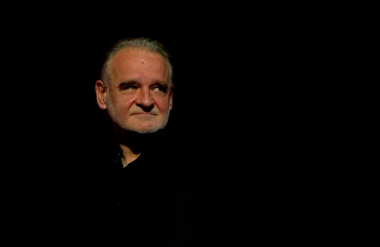 Renowned Hungarian Director Béla Tarr Dies at 70