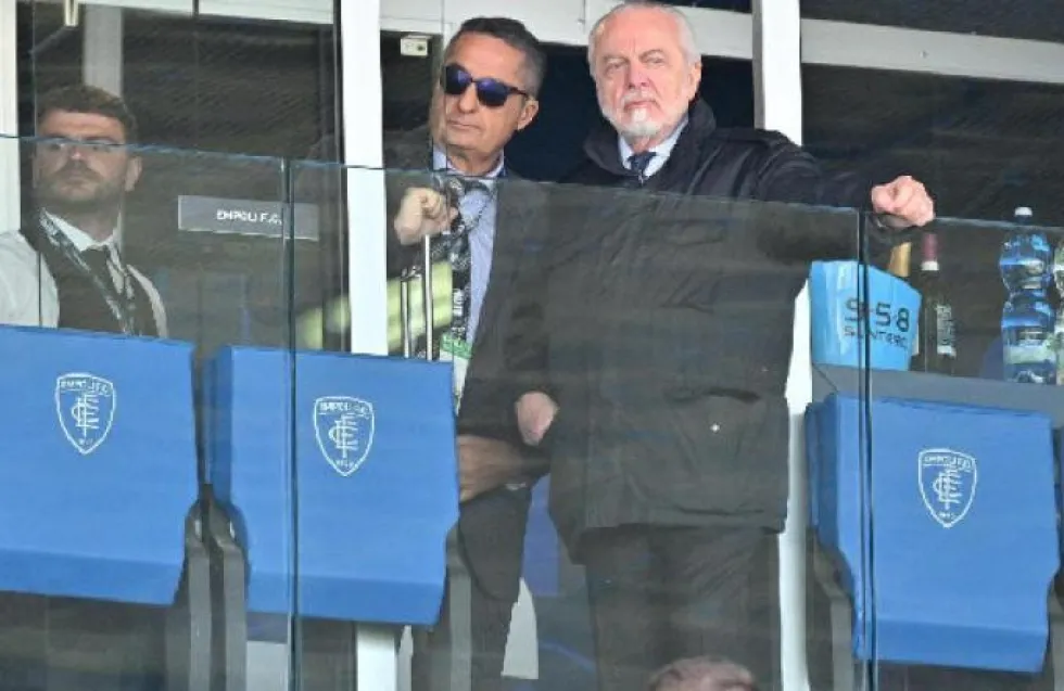 Ο πρόεδρος της Νάπολι τιμωρεί τους παίκτες με... απομόνωση ως το τέλος της σεζόν
