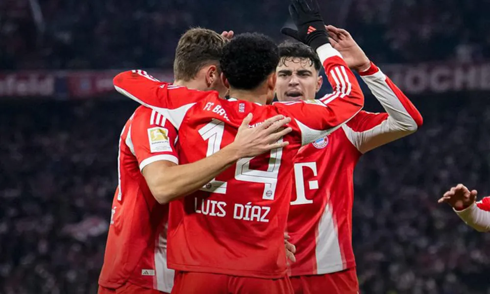 Άστραψε και βρόντηξε η Μπάγερ, διέσυρε 8-1 τη Βόλφσμπουργκ