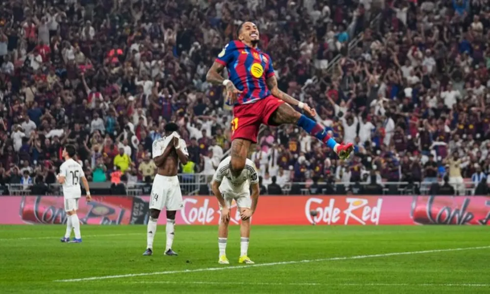 Σε ένα τρελό Clasico η Μπαρτσελόνα υπέταξε τη Ρεάλ και σήκωσε την πρώτη κούπα της σεζόν!