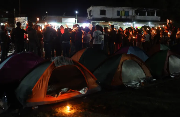 Αγρυπνία συγγενών πολιτικών κρατουμένων στη Βενεζουέλα
