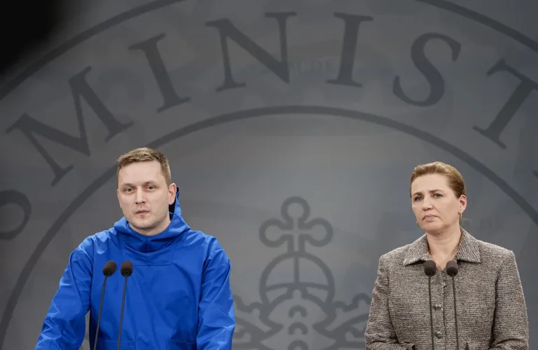 Πρωθυπουργός Γροιλανδίας: «Επιλέγουμε τη Δανία έναντι των ΗΠΑ παρά τις πιέσεις Τραμπ»