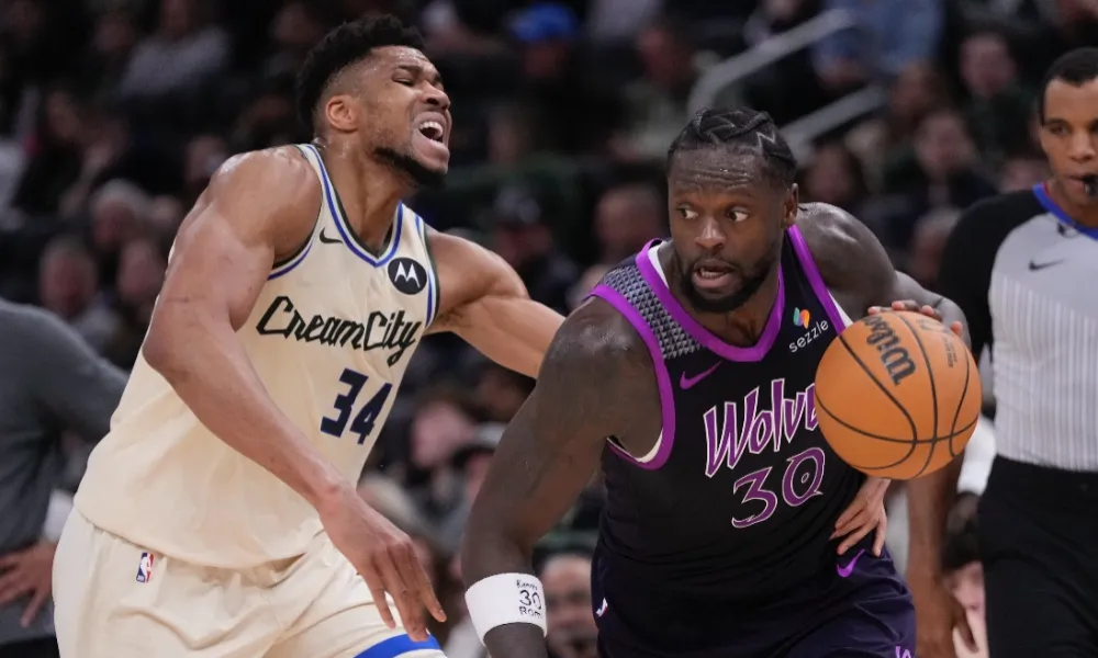 Βαριά εντός έδρας ήττα για τους Μπακς