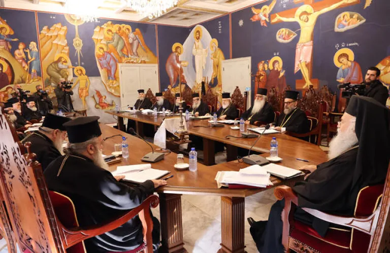 Σκιές και μεθοδεύσεις στην Ιερά Σύνοδο - Καταστατικές ακροβασίες ενόψει των εκλογών στη Μητρόπολη Πάφου