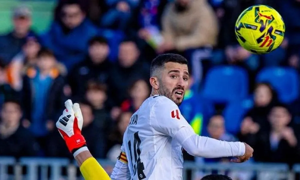 Χρυσό διπλό η Βαλένθια και βαθιά βαθμολογική ανάσα