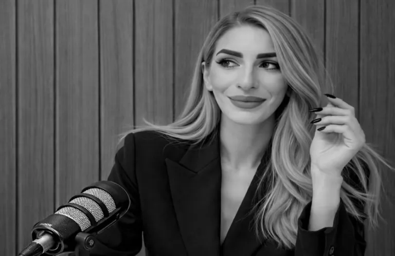 Η απόσταση ως υπόσταση: η αποδόμηση του υπερ-προσιτού πολιτικού