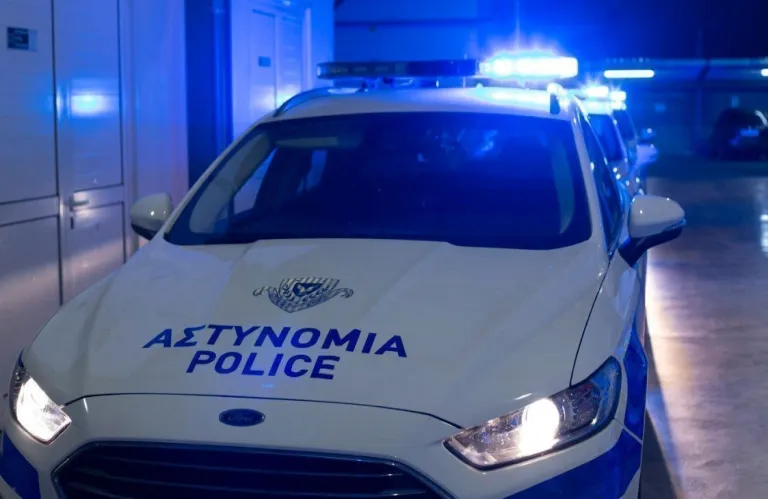 Λάρνακα: Άγνωστος απείλησε ιδιοκτήτη οχήματος με όπλο - Σε συναγερμό οι αρχές