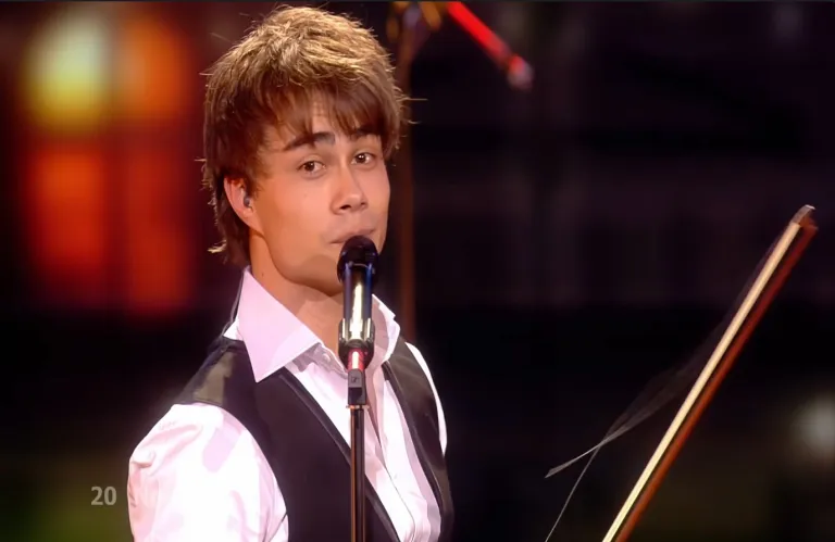 Ο Αλεξάντερ Ρίμπακ επιστρέφει στη Eurovision και διεκδικεί ξανά μια νίκη για τη Νορβηγία