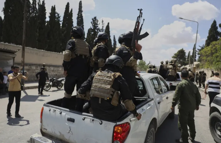 Damascus Regains Control in Northeastern Syria: Kurds Swept Aside