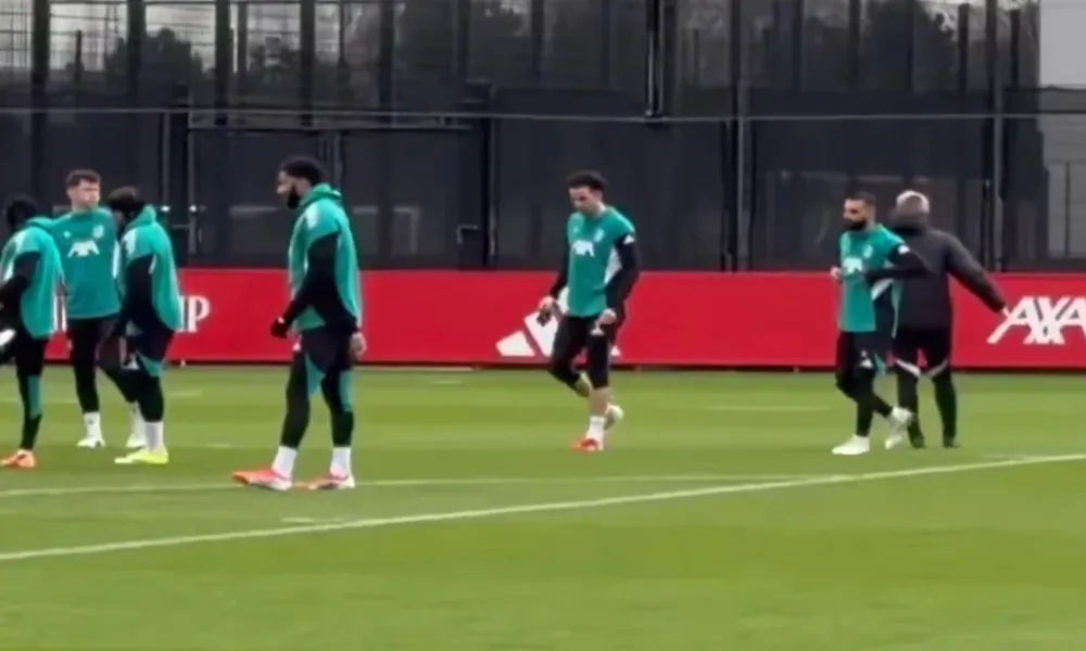 Ο Σαλάχ επέστρεψε στις προπονήσεις με τη Λίβερπουλ αλλά το μέλλον του παραμένει αβέβαιο