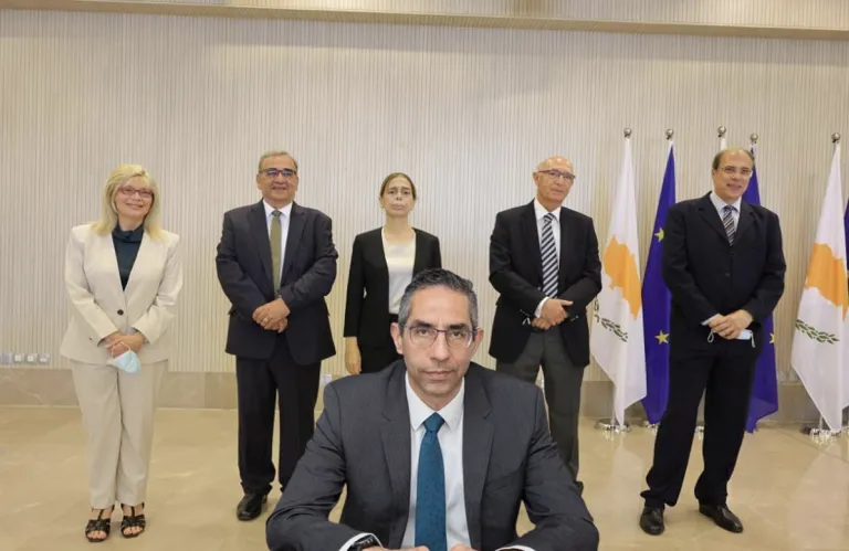 Αν ο Βοηθός Γενικός Εισαγγελέας είναι διεφθαρμένος, θα το μάθουμε το 2030;