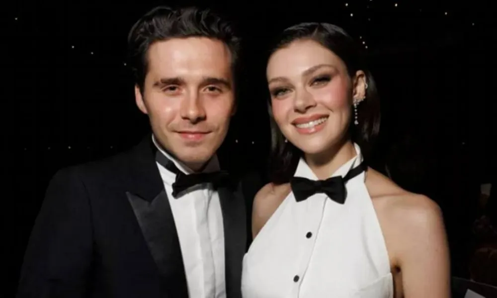 Ο Μπρούκλιν Μπέκαμ κατηγορεί τους γονείς του για δωροδοκία