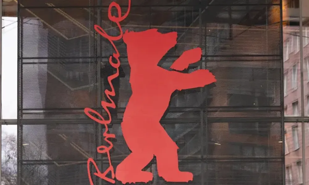 Berlinale 2026: Αυλαία με το «No Good Men» της Σαχρμπανού Σαντάτ