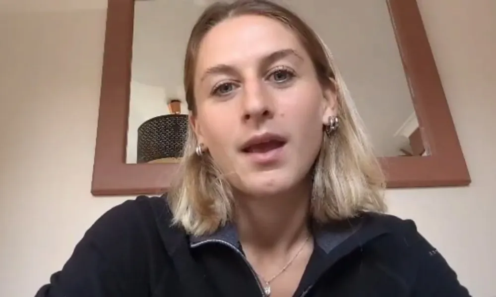 BINTEO: Δοκιμάστηκε, υπέγραψε, της είπαν αντίο και βρήκε καταφύγιο στον ΠΑ.Σ.Π.