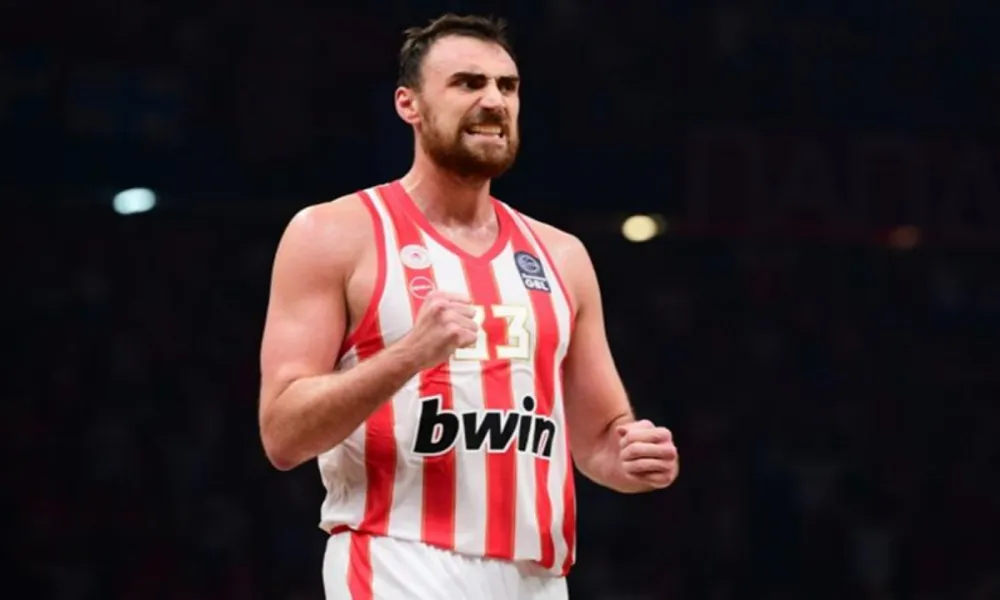 Χωρίς Μιλουτίνοβ στην Κωνσταντινούπολη ο Ολυμπιακός