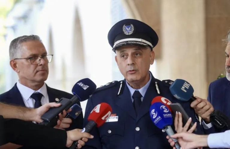 Αντιπαράθεση κορυφής για το νέο ωράριο στην Αστυνομία - «Μπακαλίστικη απόφαση» είπε ο Λοϊζίδης, έντονη αντίδραση του Αρχηγού