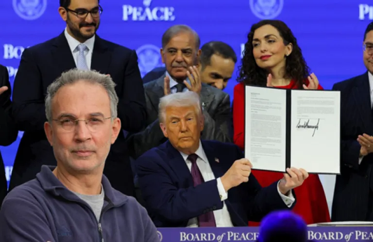 Συμβούλιο Ειρήνης Τραμπ: «Επικίνδυνη εξέλιξη, μεγάλα ρίσκα για Κύπρο» - Tι λέει ο καθηγητής Κ. Κωνσταντίνου