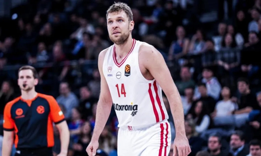 Άντεξε στην Πόλη και συνέχισε την αναρρίχηση ο Ολυμπιακός!