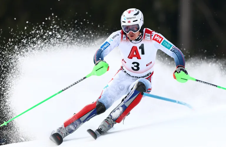 Από την πρώτη διαδρομή του ανδρικού σλάλομ, στο πλαίσιο του Παγκοσμίου Κυπέλλου Αλπικού Σκι της FIS στο Κίτσμπουελ της Αυστρίας