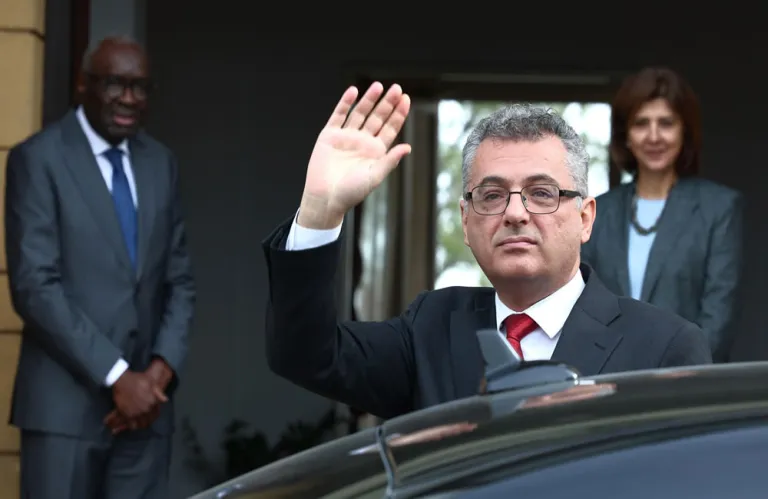 Τακτικές συναντήσεις για τσάι και καφέ ζήτησε ο Έρχιουρμαν από Χριστοδουλίδη: «Να αξιοποιούμε τον χρόνο αποτελεσματικά»