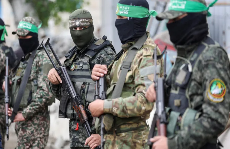Η Χαμάς δηλώνει έτοιμη να παραδώσει την εξουσία στη Γάζα - Ζητά να ανοίξει πλήρως η διάβαση της Ράφα