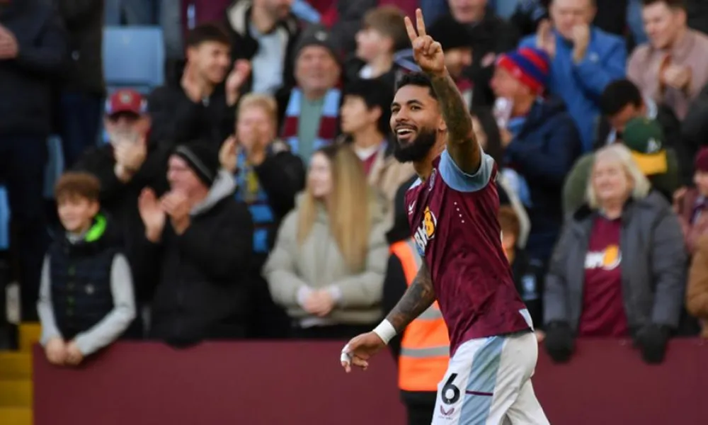 Επέστρεψε στην Άστον Βίλα ο Ντάγκλας Λουίζ