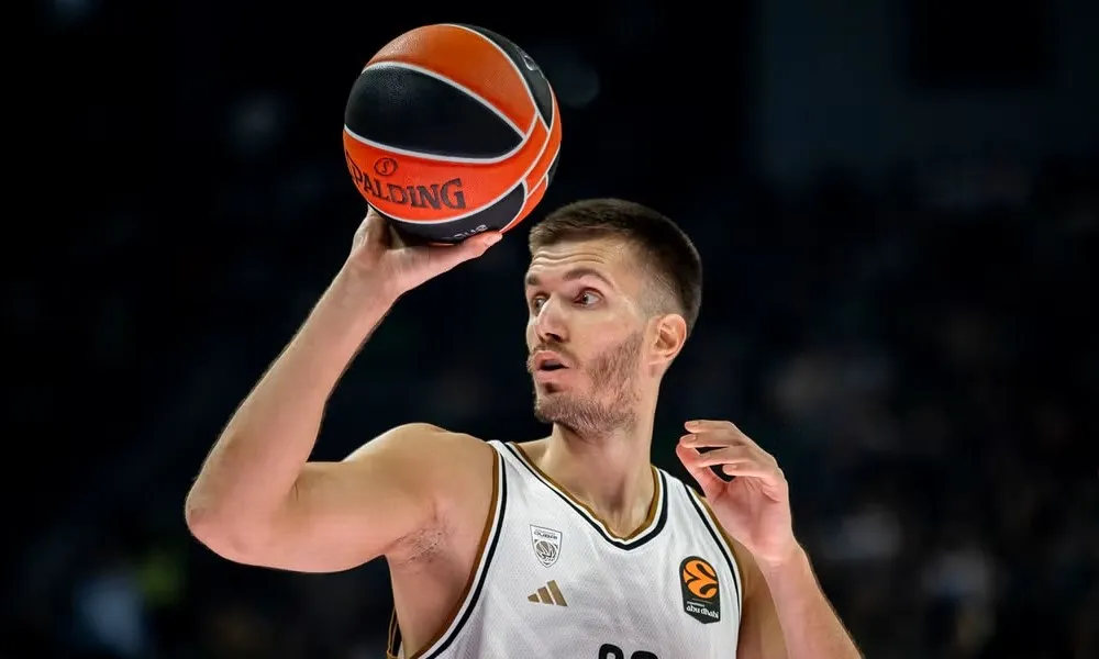 Ανησυχία στην Ντουμπάι με Πετρούσεφ πριν από τον Ολυμπιακό