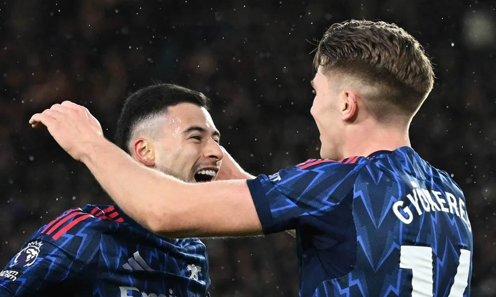 «Αγρίεψε» η Άρσεναλ και διέλυσε τη Λιντς