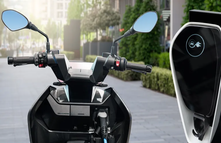 Κίνδυνοι στους δρόμους με «πειραγμένα» ηλεκτρικά δίκυκλα - Δεν τηρούν τις πρόνοιες της νομοθεσίας και αναπτύσσουν μεγαλύτερες ταχύτητες