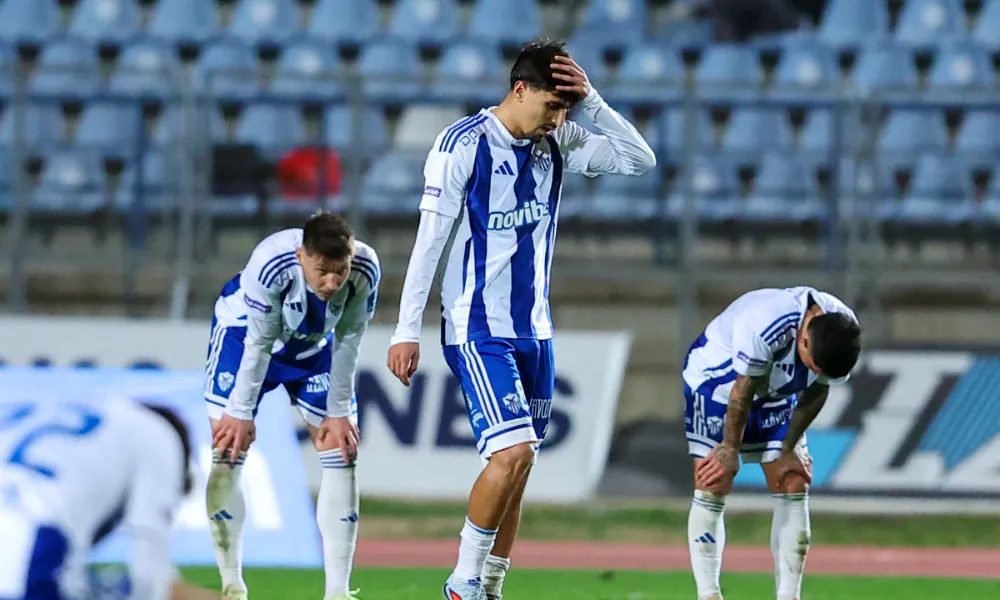 Όταν φοράς τη φανέλα της Ανόρθωσης...