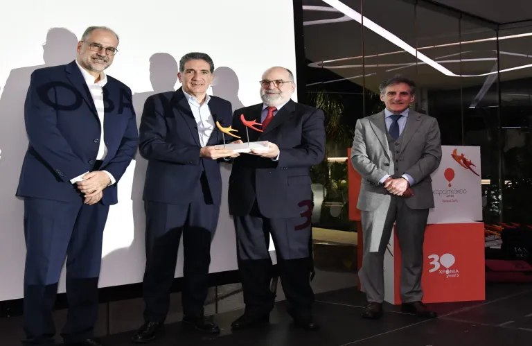 Καραϊσκάκειο Ίδρυμα και ΠΑΣΥΚΑΦ τίμησαν την Eurobank  για τη διαχρονική της στήριξη