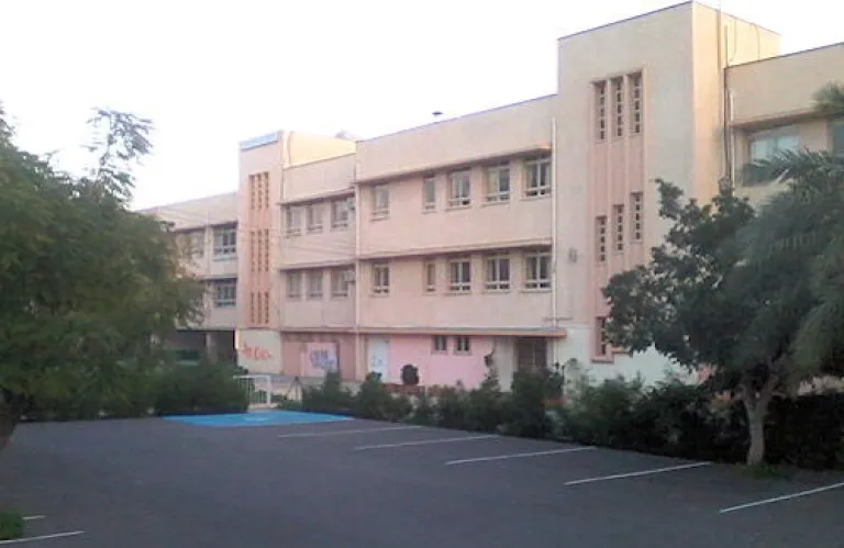 Αναβρασμός για το Γαλλοκυπριακό Σχολείο - Γονείς και εκπαιδευτικοί ζητούν μετεγκατάσταση του