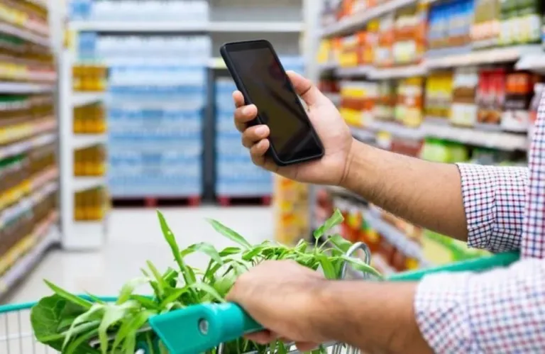 Αποκλίσεις τιμών στο e-kalathi: «Παραπλάνηση από τον Σύνδεσμο Καταναλωτών» - Τι λέει η προϊστάμενη της υπηρεσίας (ηχητικά)