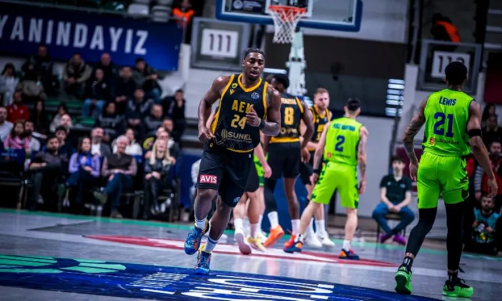 Μεγάλη ΑΕΚ στην Προύσα, γύρισε το ματς και είναι αγκαλιά με την πρόκριση!