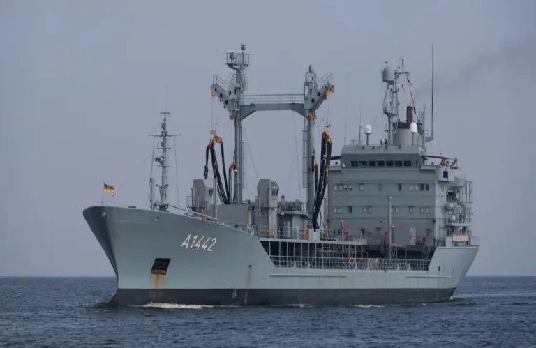 Σαμποτάζ στο Αμβούργο: Υποψία ότι ο Έλληνας και ο Ρουμάνος που συνελήφθησαν ενεργούσαν ως «χαμηλού επιπέδου πράκτορες» για ξένο εντολέα, λέει το ZDF