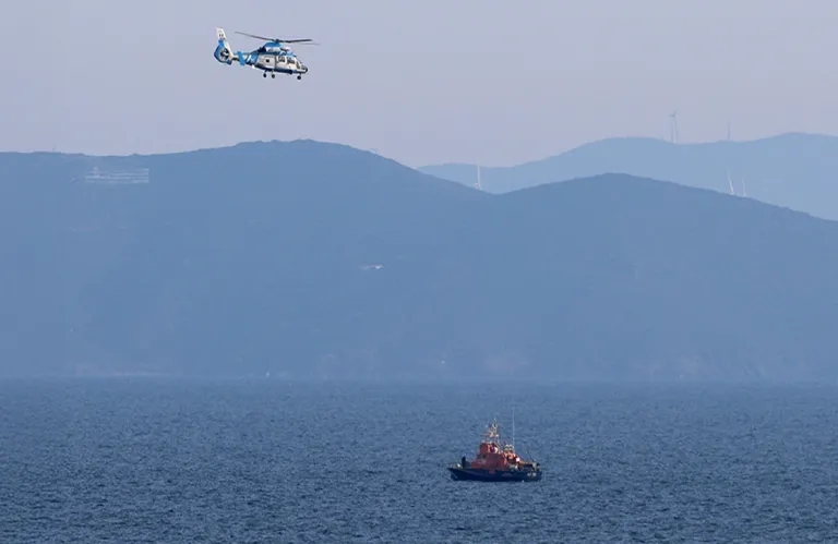 Ελλάδα: Συλλαμβάνεται ο Μαροκινός από το ναυάγιο της Χίου - Οι μετανάστες τον αναγνώρισαν ως διακινητή
