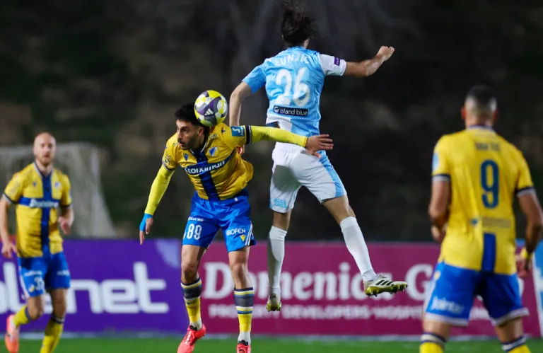 LIVE: Πάφος FC - AΠΟΕΛ 0-0