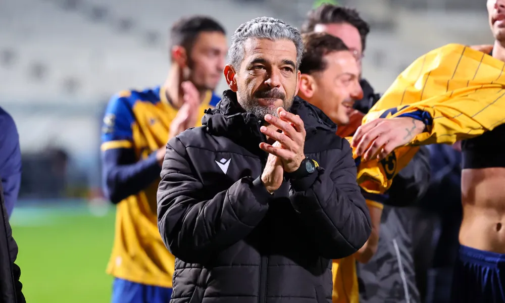 Αποθεώθηκε και αποθέωσε τους δικούς του και την αντίπαλο