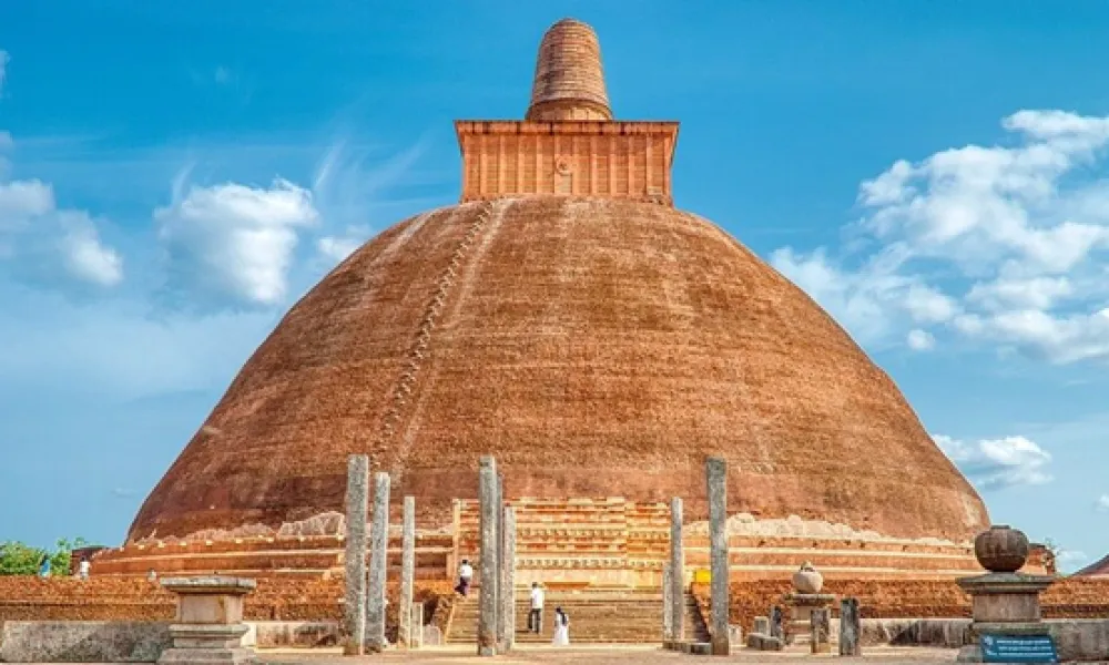 Το γιγαντιαίο μνημείο που χτίστηκε για την αιωνιότητα - Στέκεται 1.700 χρόνια μετά
