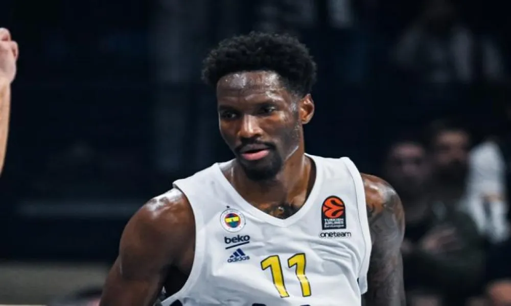 «Χάποελ και Παναθηναϊκός οι κύριοι διεκδικητές του Χέις - Ντέιβις»