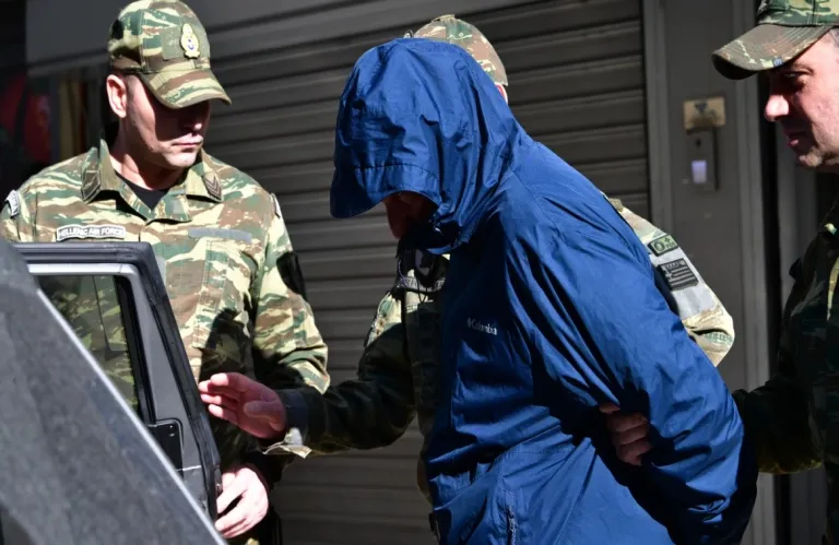 Υπόθεση κατασκοπίας στις Ένοπλες Δυνάμεις: Στο παρελθόν του 54χρονου και θητεία στην Κύπρο