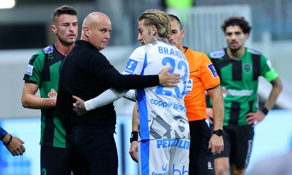 Μετά την κόκκινη ήρθε το (πέμπτο σερί) χτύπημα του Τόμας