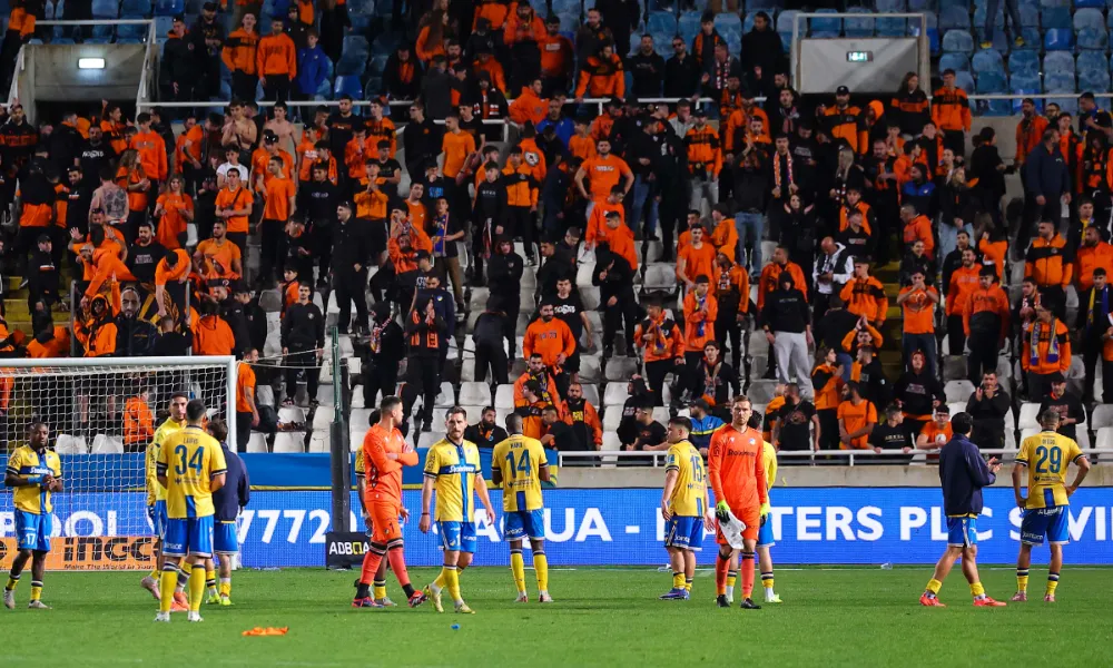 Mπλα, μπλα και… μπαμ