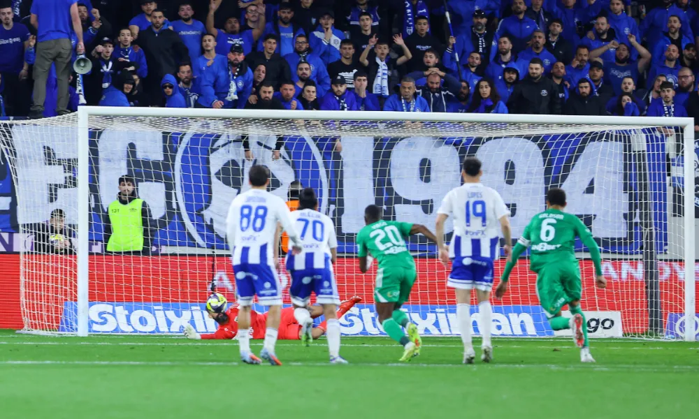 Απίστευτα πράγματα στο «Αλφαμέγα», τρία πέναλτι σε μερικά λεπτά!