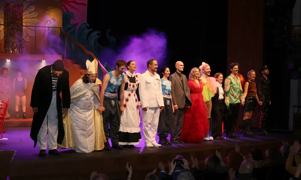 Η «Δωδέκατη Νύχτα» μάγεψε το κοινό στην επίσημη πρεμιέρα της στην Κεντρική Σκηνή «Εύης Γαβριηλίδης»