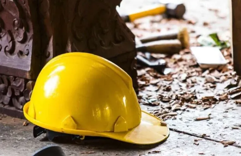 Larnaca: €18,000 Fine for Glass Processing Unit Following Fatal Work Accident