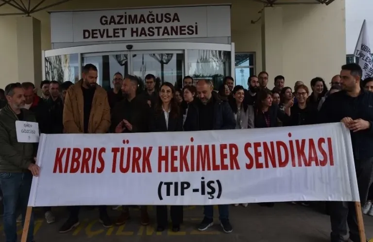 Σε 24ωρη απεργία οι γιατροί στα κατεχόμενα - Διαμαρτύρονται για τις συνθήκες εργασίας