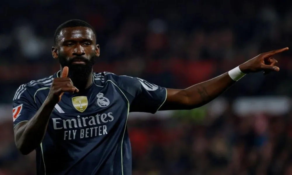 «Σκέψεις για τον Αντόνιο Ρούντιγκερ πραγματοποιεί η Τότεναμ»