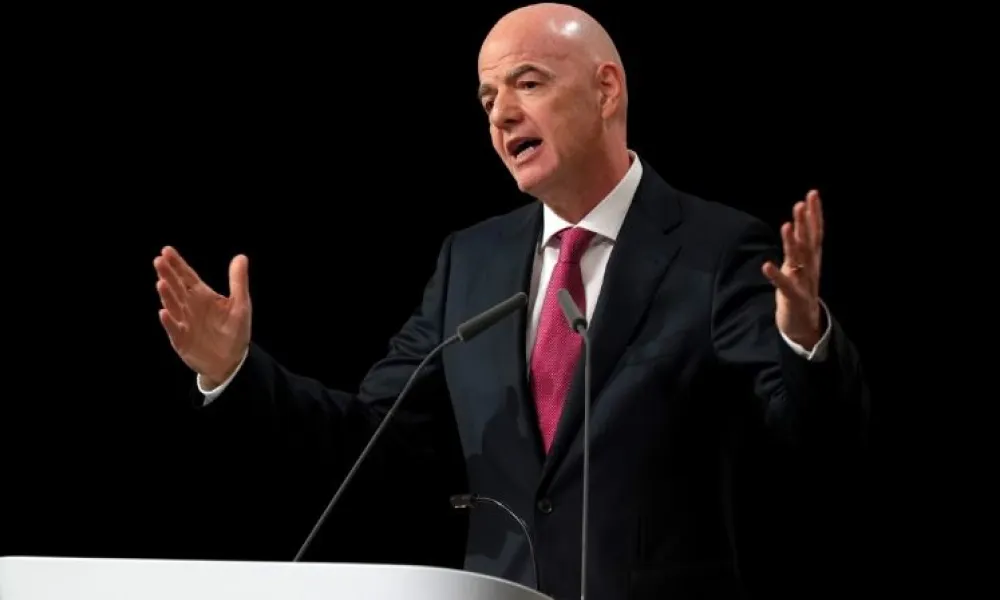 Ινφαντίνο και Τσέφεριν χαρακτήρισαν τη συμφωνία για το τέλος της ως νίκη για το ποδόσφαιρο