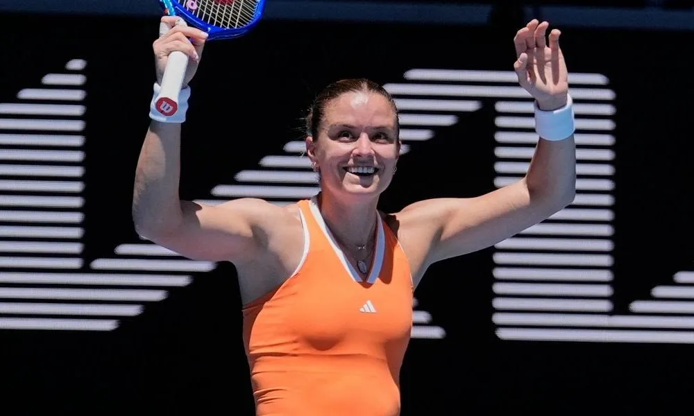 Θρίαμβος της Σάκκαρη στο Qatar Open απέναντι στο Νο2 και έκλεισε θέση στα ημιτελικά